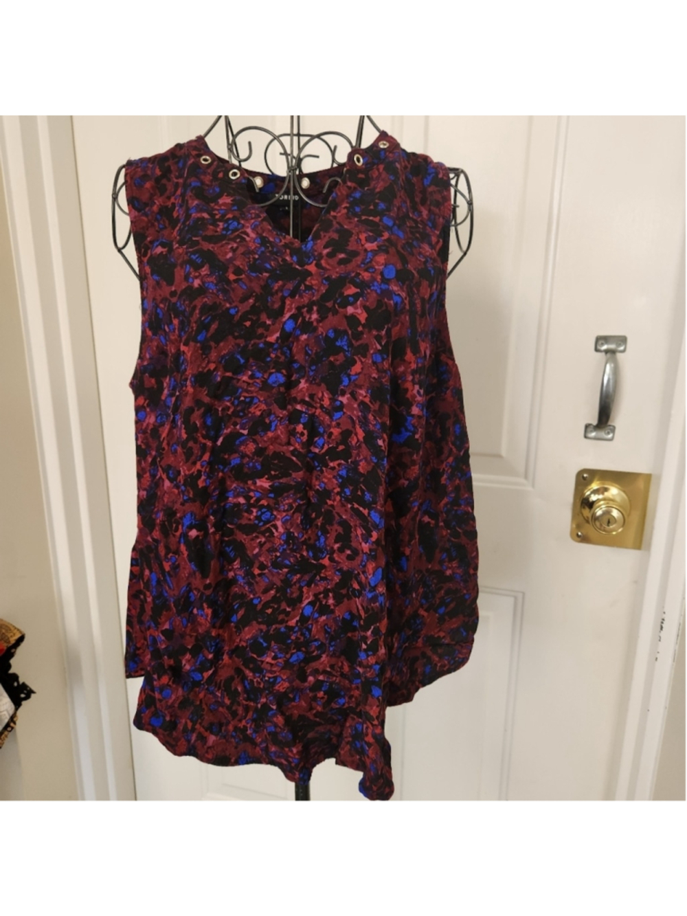 Torrid Red Black Blue Sleeveless Blouse